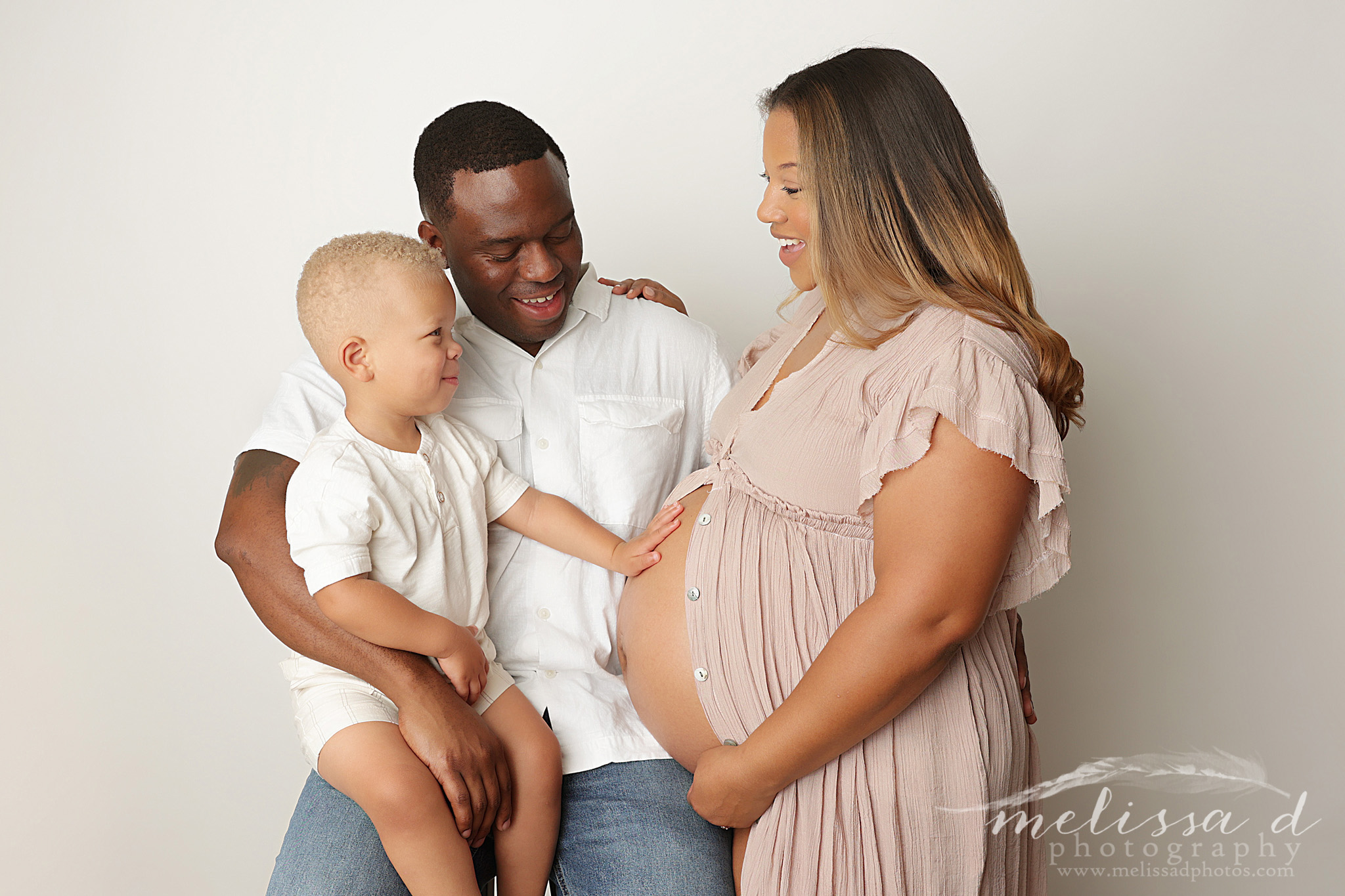 Dallas Maternity Photographer toddler hand on belly pose