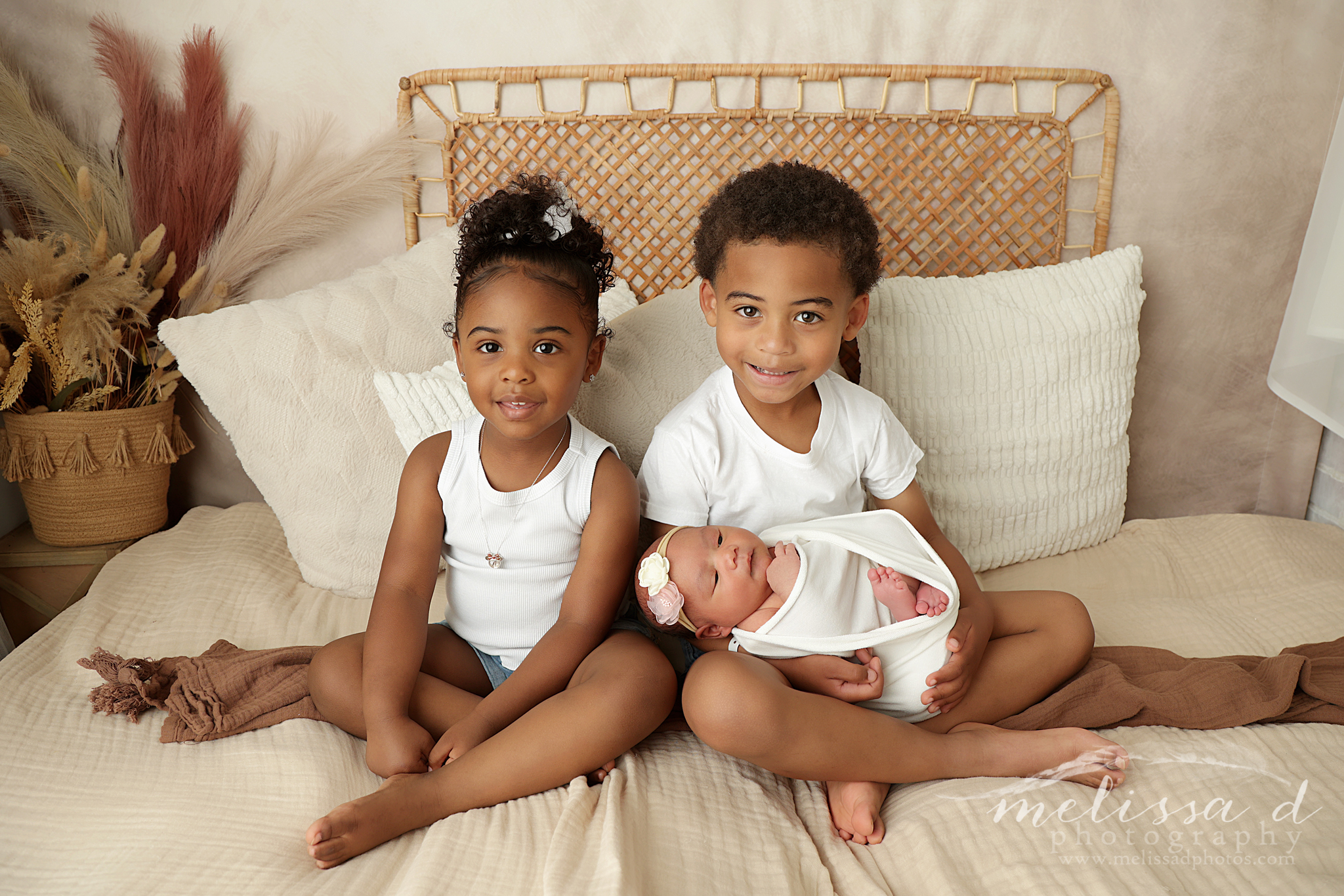 Colleyville Newborn Photographer sibling pose