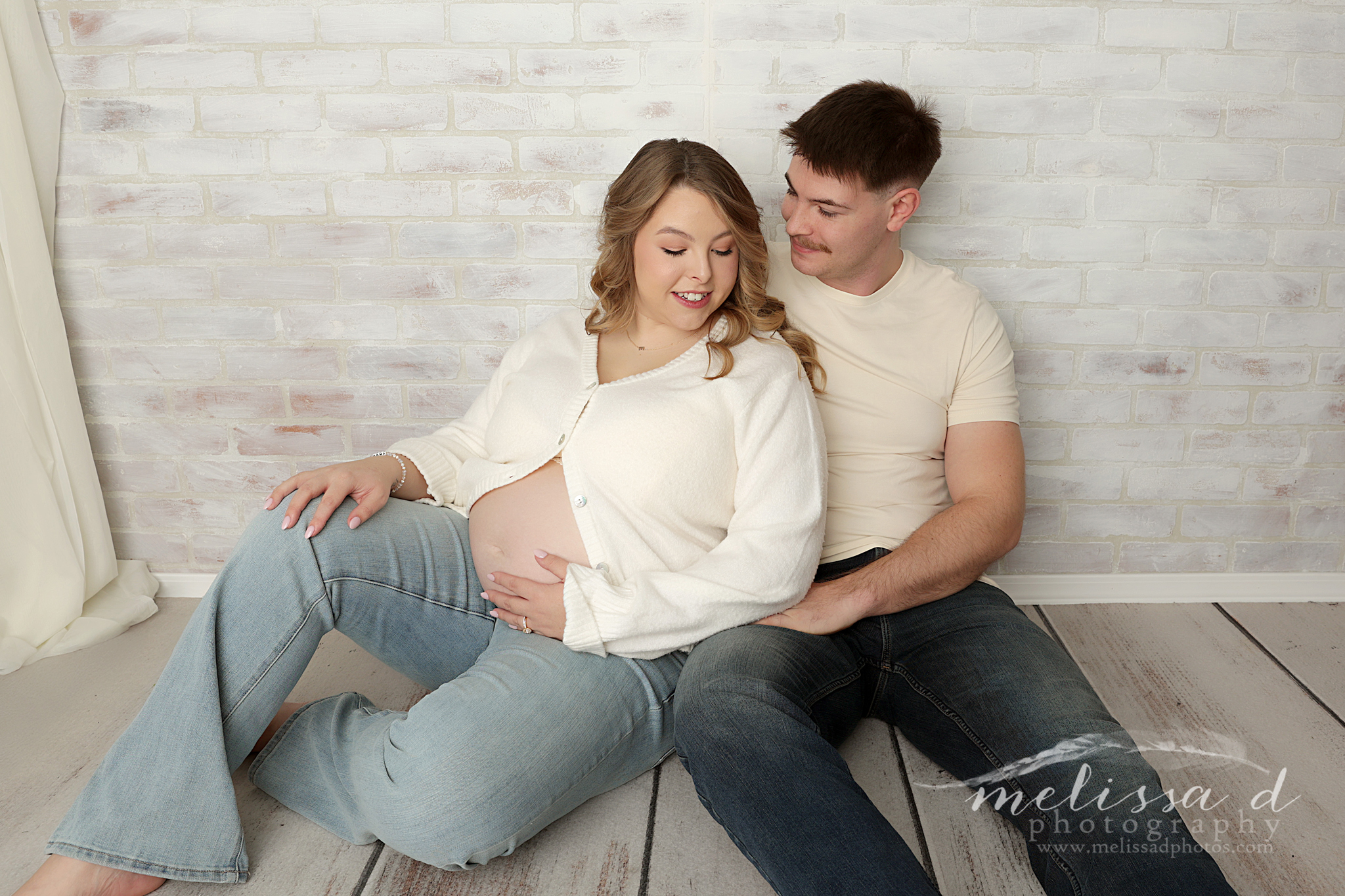 Fort Worth Maternity Photographer couple relaxed pose